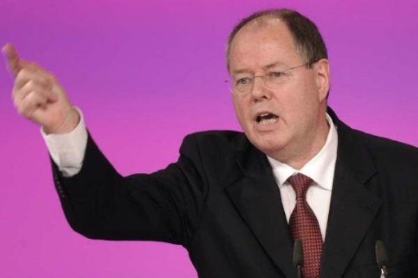 Un homme politique allemand qualifie les banquiers suisses d’Indiens